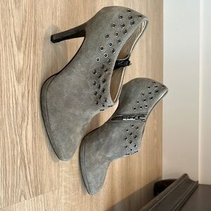 Gray Heeled Boots with Lace-Up Detail